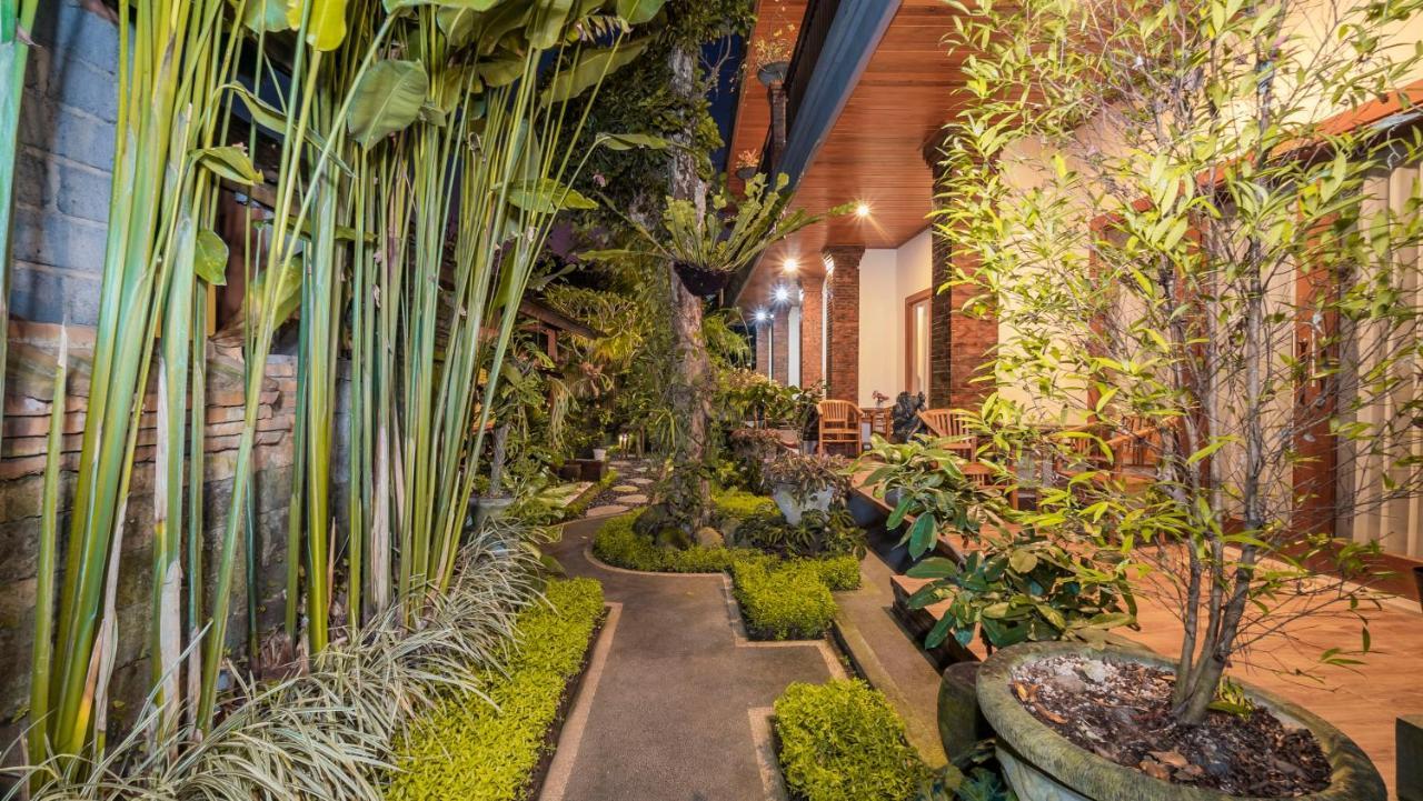 Saka House Hotel Ubud Exterior foto